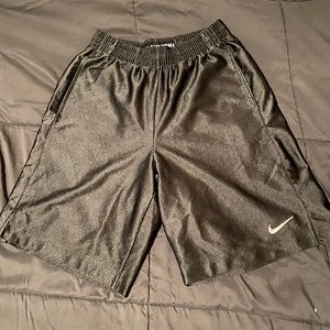 Nike Basketball Shorts - S